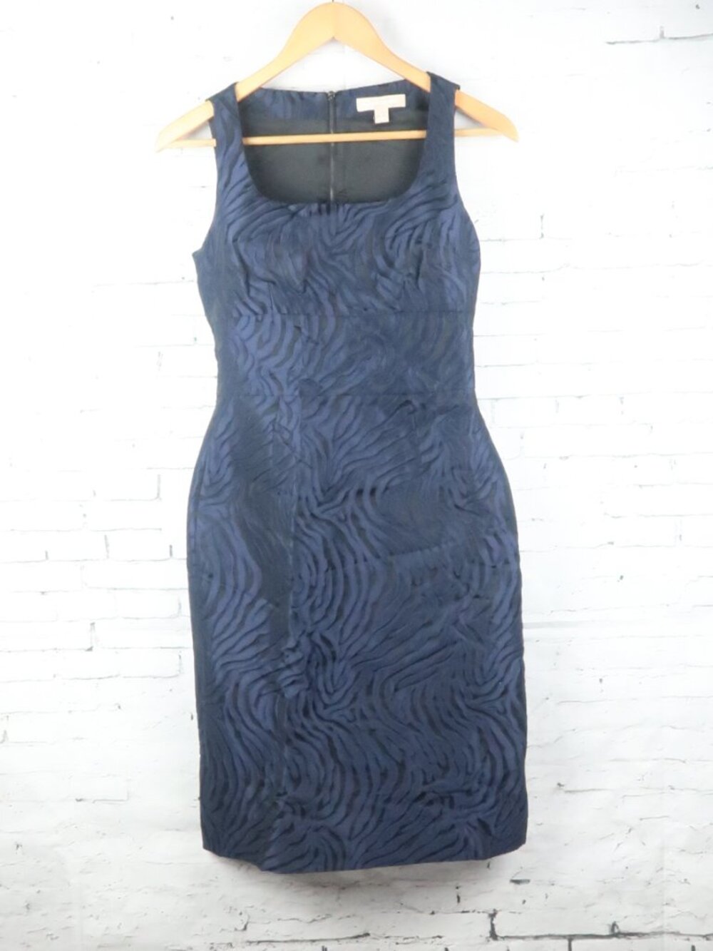 BANANA REPUBLIC NAVY BLUE & BLACK WAVE DESIGN SLEEVELESS SCOOP NECK DRESS SIZE 0